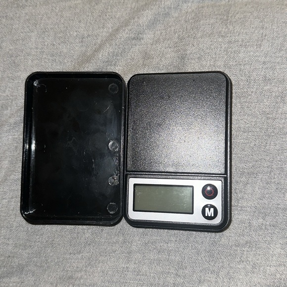 Digital scale used maybe three times - Picture 1 of 6